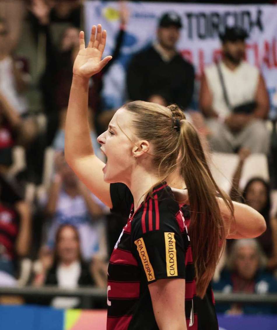 Masa Kirov em seu primeiro jogo pela Superliga (Foto: Mariana Sá/ CRF)