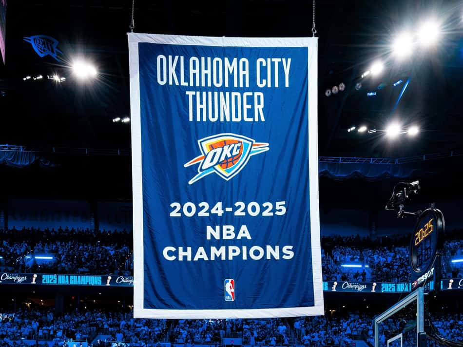 Banner de campeão da NBA do Oklahoma City Thunder (Foto: Reprodução/X/OKC)