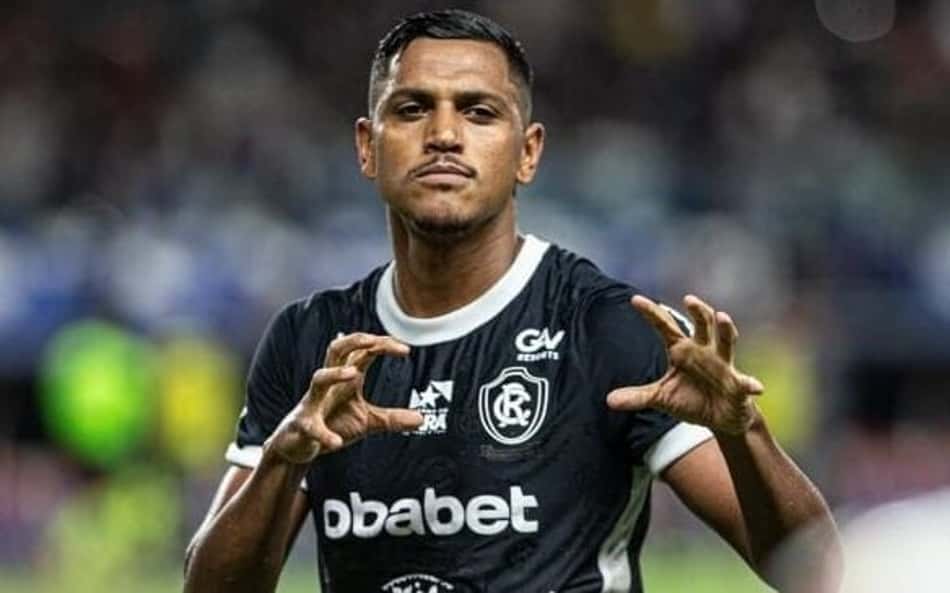 Artilheiro da Série B, Pedro Rocha fala sobre momento no Remo e luta pelo acesso