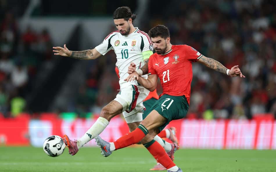 Cristiano Ronaldo faz dois, mas Szoboszlai adia classificação de Portugal para Copa