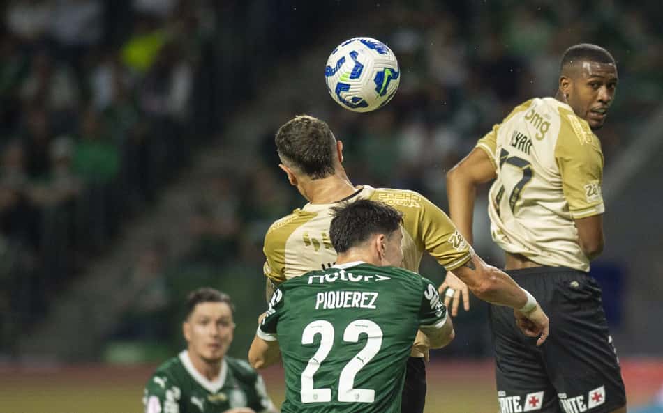 Rayan em Vasco x Palmeiras pelo Brasileirão 2025 (Foto: Anderson Romao/AGIF)