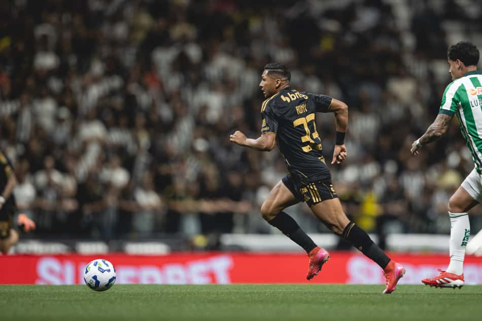 Rony no empate contra o Juventude 