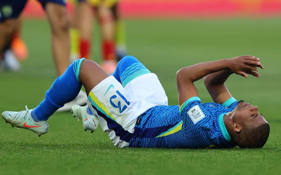 Jornal espanhol expõe crise da Seleção Brasileira após vexame: 'Em colapso'