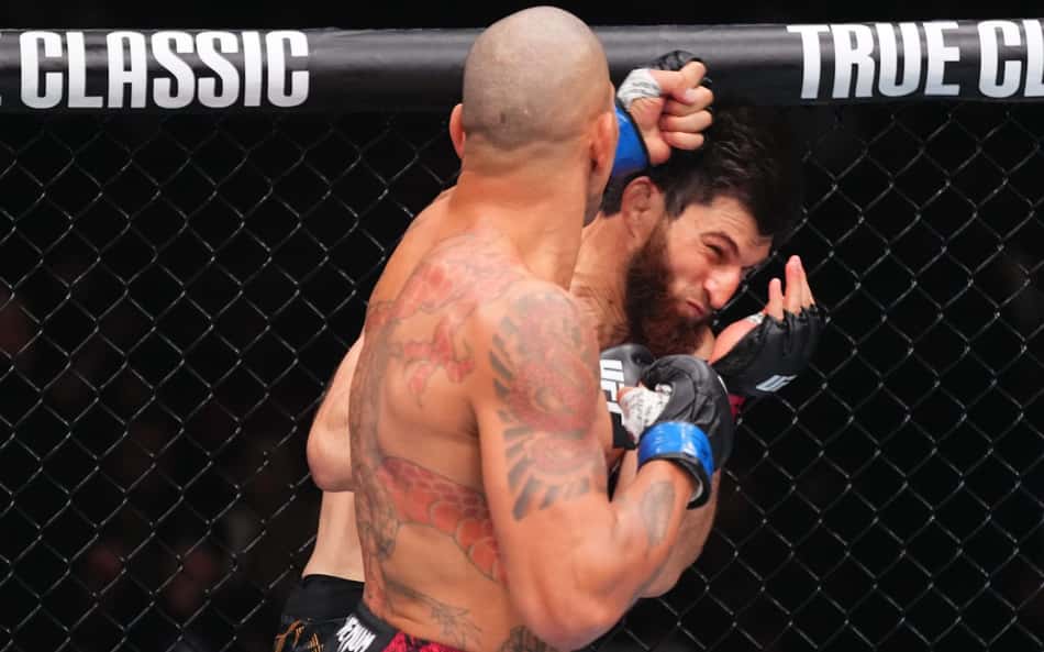 Ankalaev perdeu para Poatan no UFC 320 (Foto: Reprodução Twitter UFC)