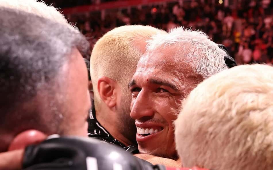 Charles Do Bronx pede para lutar em estádio de futebol pelo UFC no Brasil