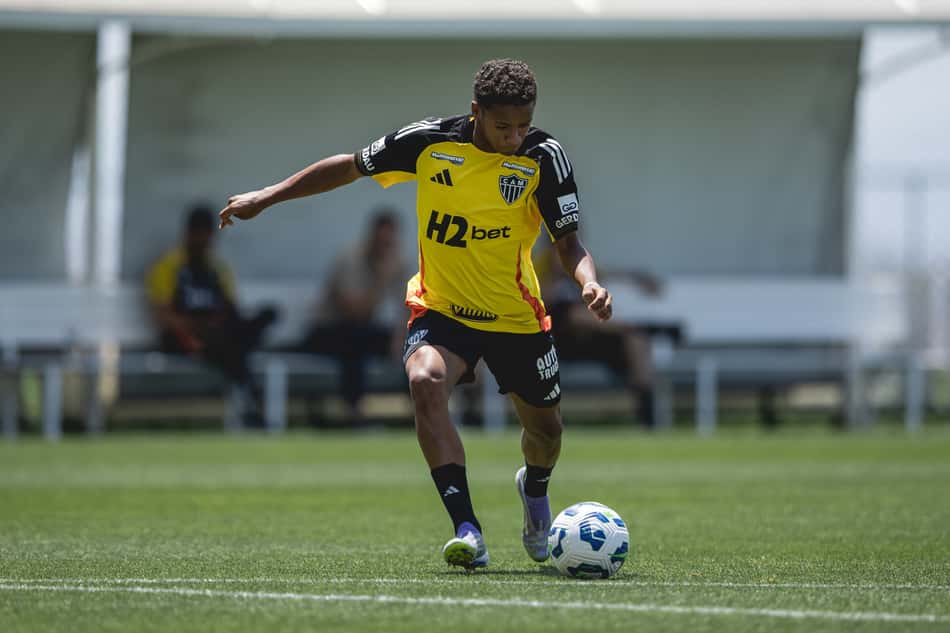 Gabriel Veneno é relacionado pela primeira vez (Foto: Pedro Souza / Atlético)