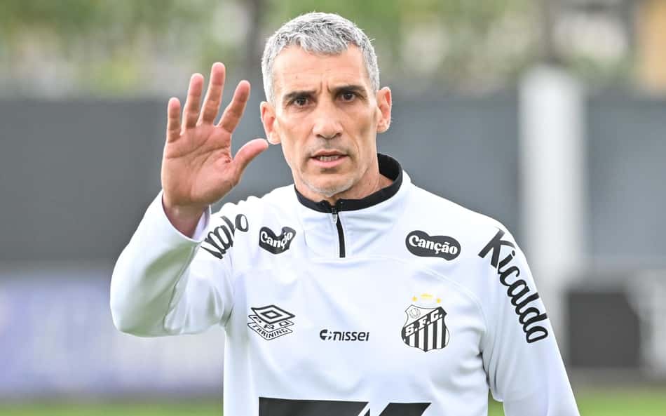 Vojvoda durante treinamento do Santos no CT Rei Pelé. (Foto: Jota Erre/AGIF Jota Erre/AGIF/ Gazeta Press)
