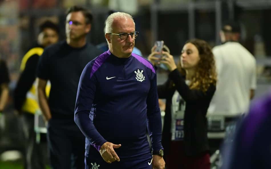 Dorival faz alterações no setor ofensivo e escala o Corinthians diante do Ceará