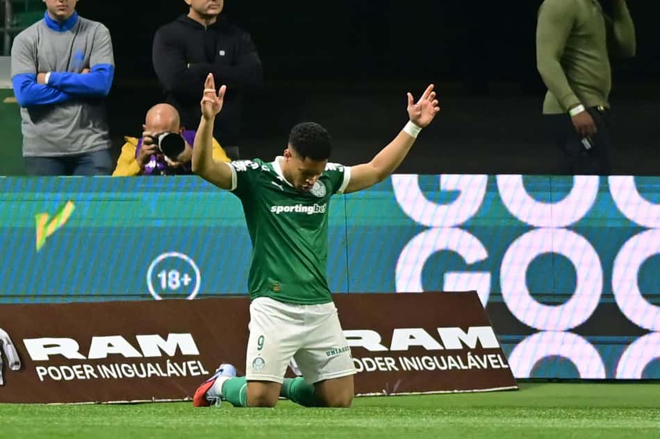 Vitor Roque, centroavante do Palmeiras