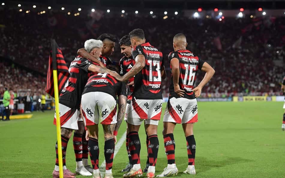 Torcida do Flamengo aponta melhor em campo contra o Santos: 'Escolhi te amar'