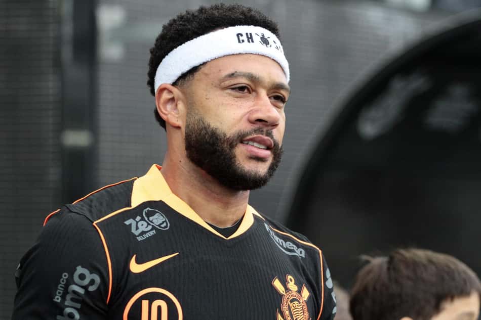 Corinthians aguarda chegada de Memphis Depay (Foto: Peter Leone/O Fotografico/Gazeta Press)