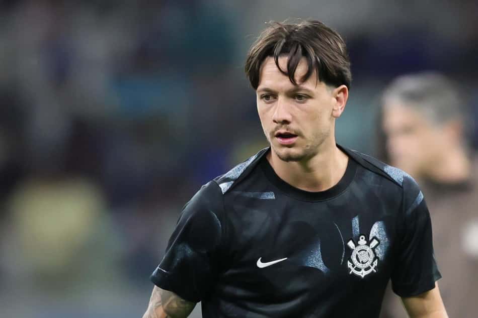Garro durante aquecimento de Cruzeiro x Corinthians (Foto: Gilson Lobo/ Agif/Gazeta Press)