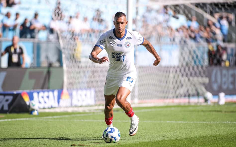David Duarte em ação contra o Grêmio (Foto: WILLIAN ABI/Pera Photo Press)