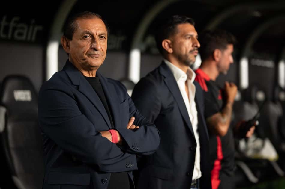 Ramón Díaz e Emiliano Díaz, técnico e auxiliar técnico do Internacional