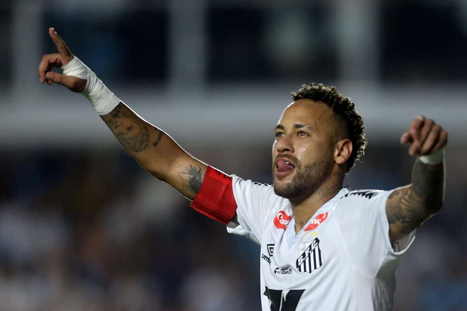Neymar marcou o primeiro gol do Santos (Foto: Guilherme Dionizio/Código19/Gazeta Press)
