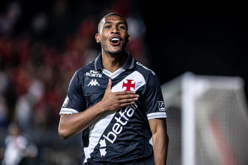 Rayan comemora gol em Vasco x Internacional (Foto: Affonso Andrade/AgÃªncia F8/Gazeta Press)