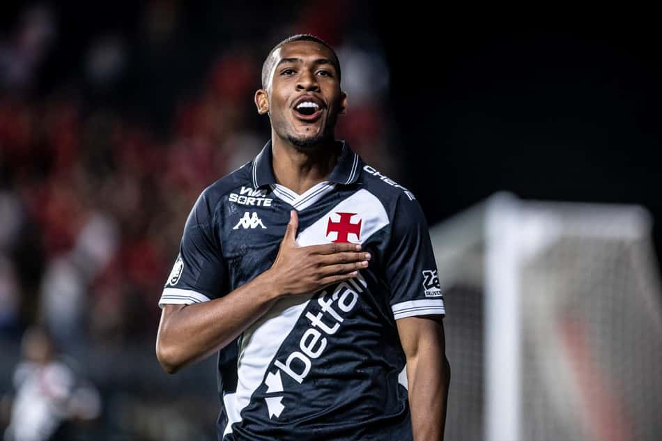 Rayan comemora gol em Vasco x Internacional (Foto: Affonso Andrade/AgÃªncia F8/Gazeta Press)