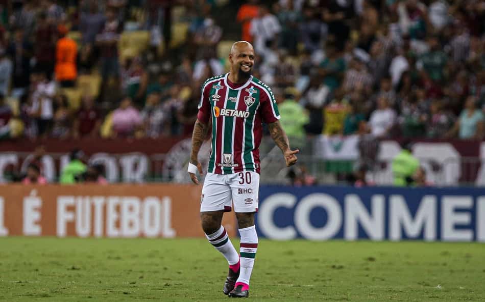 Felipe Melo manda recado para torcedora do Flamengo antes do Fla-Flu: 'Oi, vice'