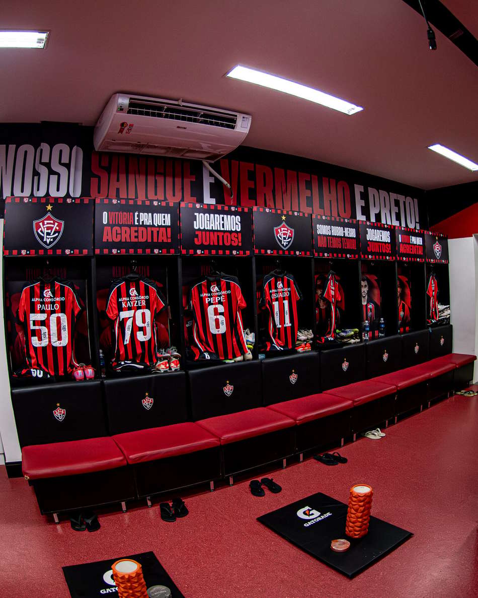 Vestiário do Vitória (Foto: Victor Ferreira / EC Vitória)