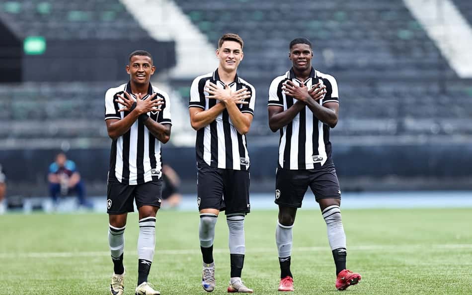 Botafogo venceu o Flamengo por 3 a 0 na semifinal do Estadual Sub-20 (Foto: Arthur Barreto/Botafogo)