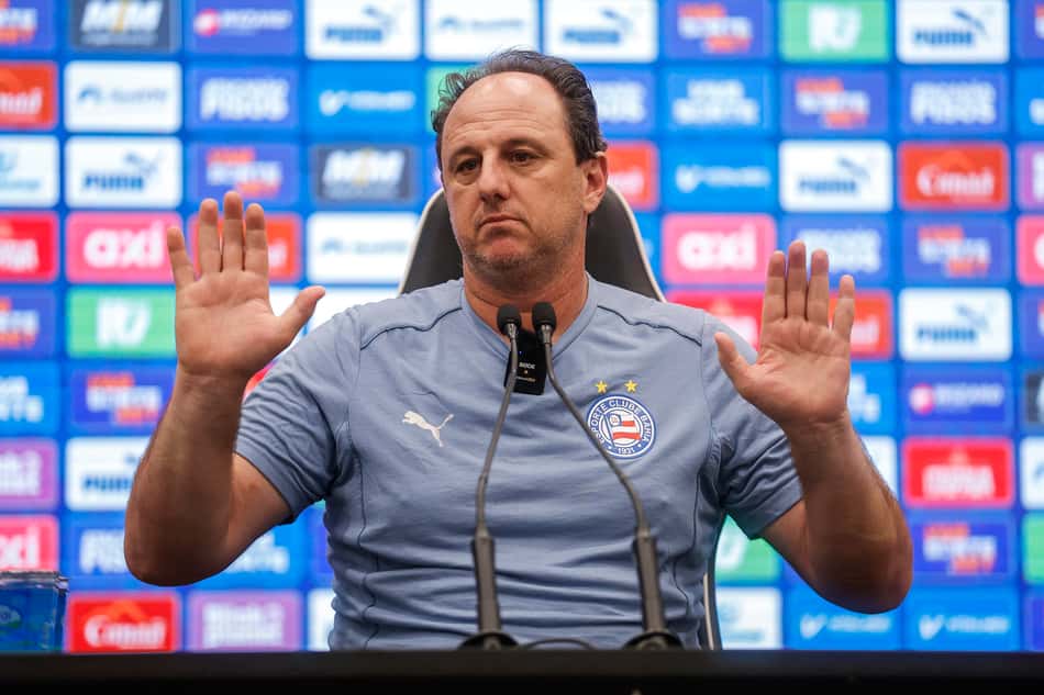 Rogério Ceni em entrevista coletiva depois Atlético-MG x Bahia (Foto: Rafael Rodrigues / EC Bahia)