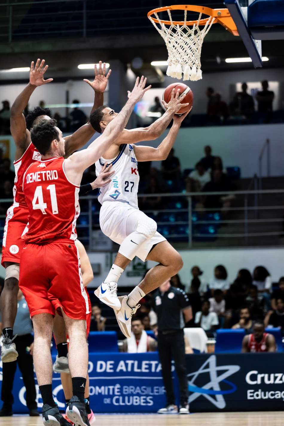 Minas vence Paulistano no NBB (Foto: Divulgação/ Minas Tênis Clube)