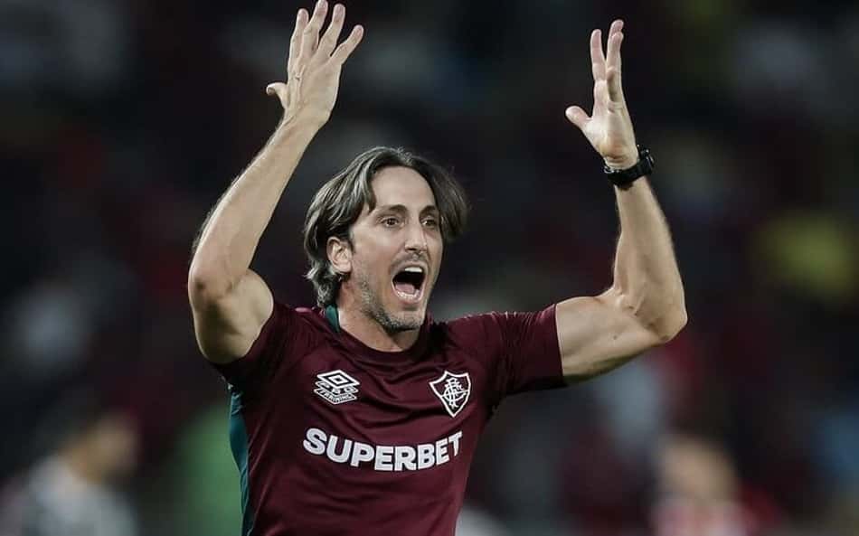 Zubeldía dá pistas do time do Fluminense para enfrentar o Vasco