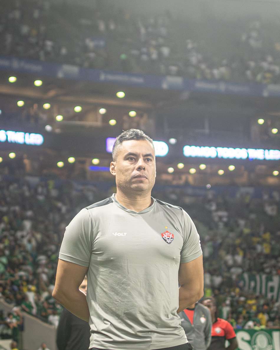 Jair Ventura em Palmeiras x Vitória Brasileirão (Foto: Victor Ferreira / EC Vitória)