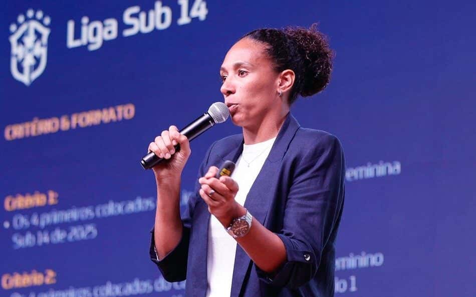 CBF custeará viagens de mães lactantes e tornará contratos profissionais obrigatórios no feminino