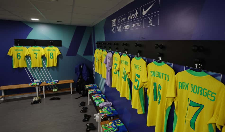 Vestiário da Seleção feminina na Espanha. (Foto: Lívia Villas Boas / CBF)