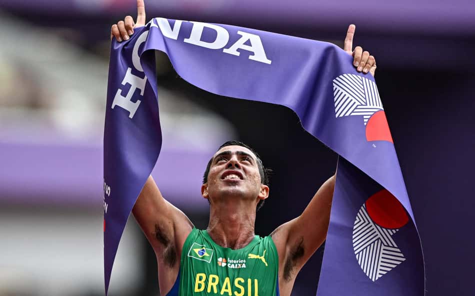 Caio Bonfim campeão da marcha atlética no Mundial de Atletismo no Japão (Foto: Jewel Samad/ AFP)