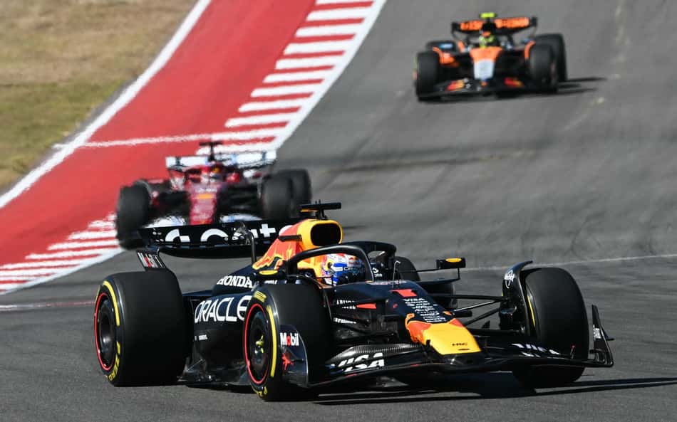 Antes de corrida, piloto sofre punição da F1 e perde posição no grid