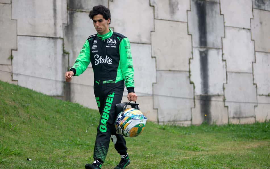 Bortoleto desabafa após nova batida no GP Brasil: 'É um erro meu'