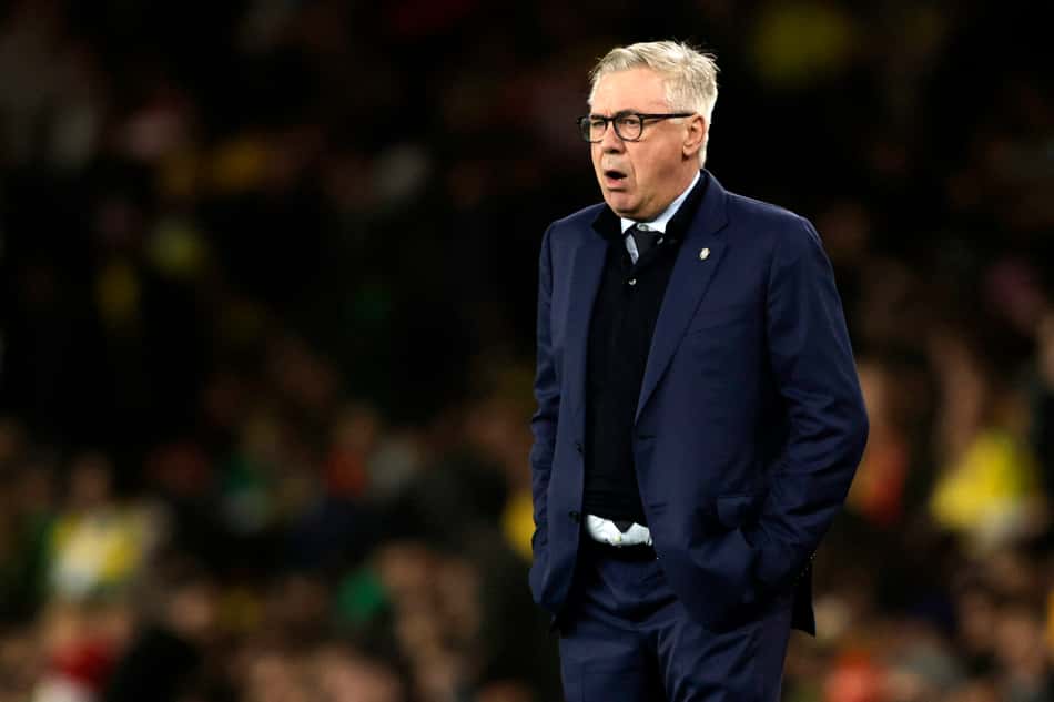 Ancelotti durante Brasil x Senegal (Foto: Ian Kington / AFP)