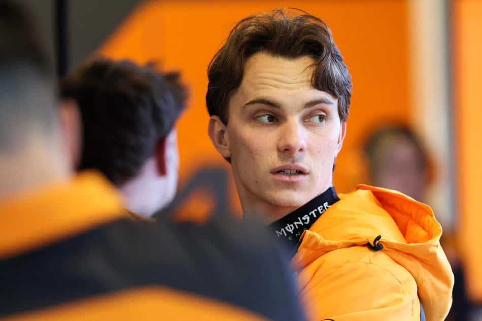 Oscar Piastri no TL1 do GP de Las Vegas de F1 (Foto: Patrick T. Fallon / AFP)