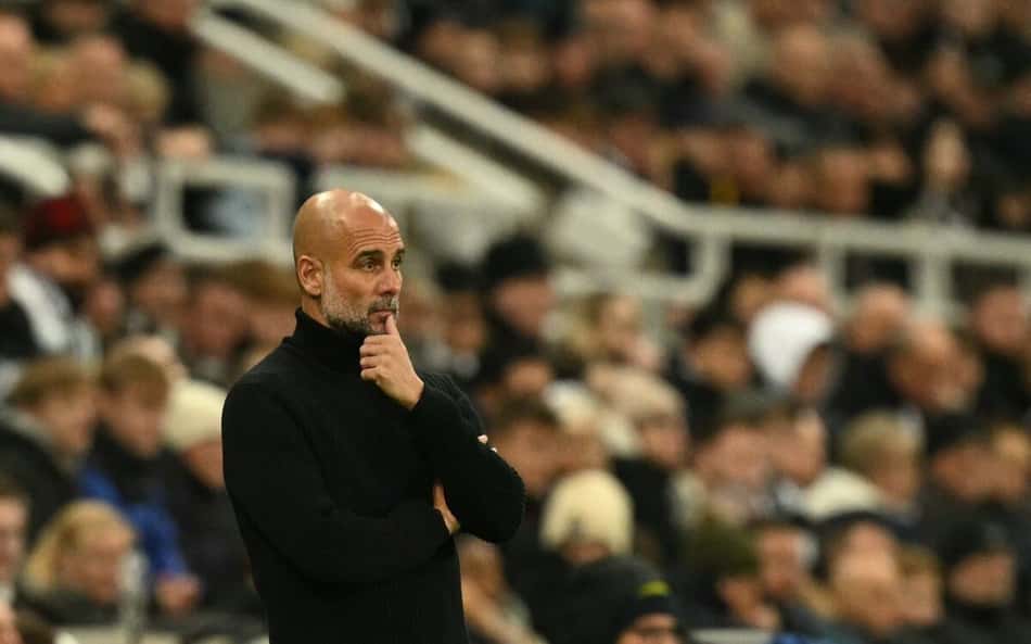 'Me sinto envergonhado': Guardiola se desculpa com cinegrafista