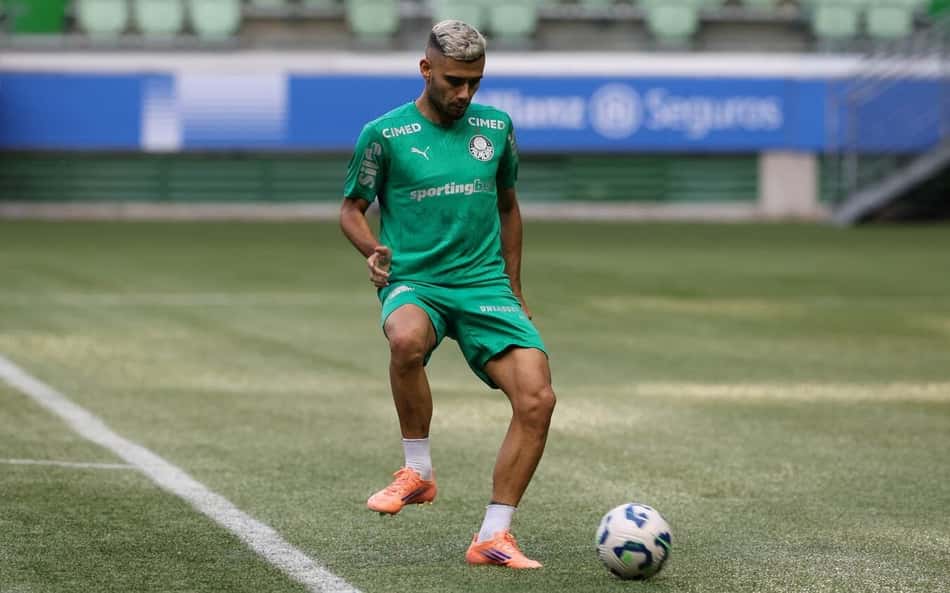 Andreas Pereira diz que Palmeiras precisa vencer para 'colocar pressão' no Brasileirão