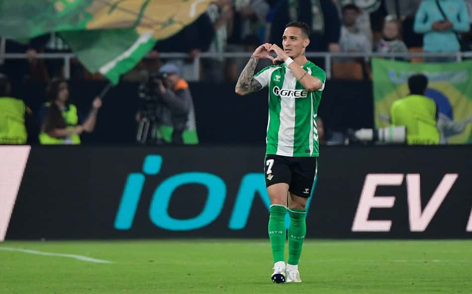 Europeus enlouquecem com gol de Antony na Europa League: 'Ressurreição'