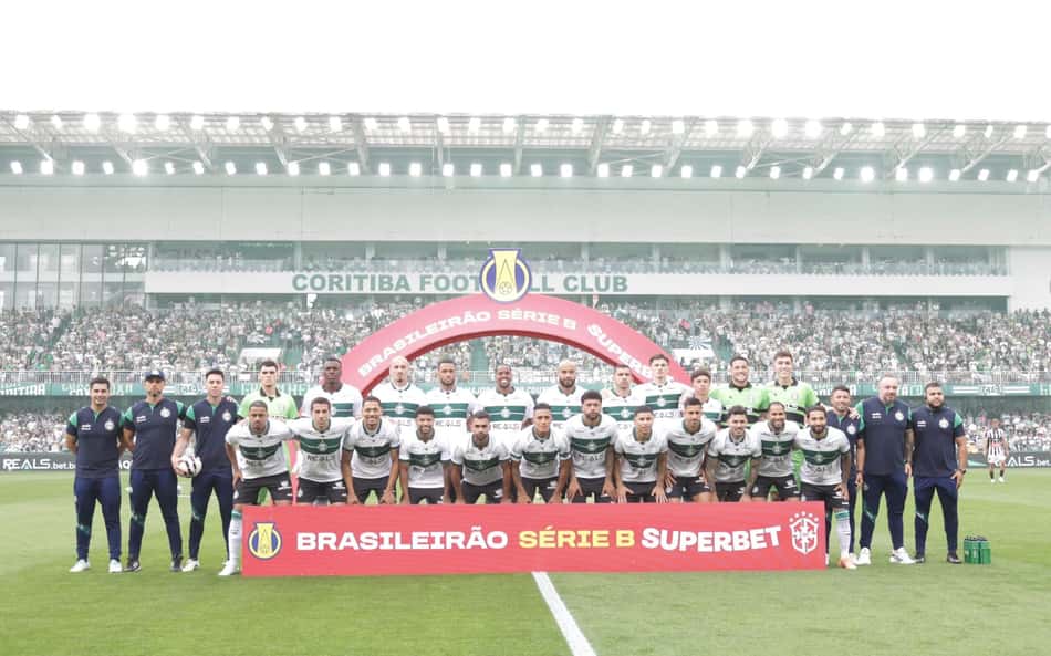 Série B: sob vaias, Coritiba empata com o Athletic e confirma o acesso