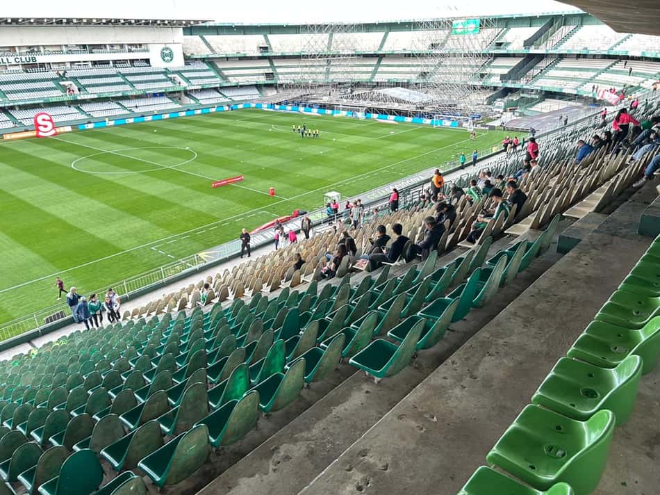 Couto Pereira recebe Coritiba x Santos (Foto: Guilherme Moreira/Lance!)
