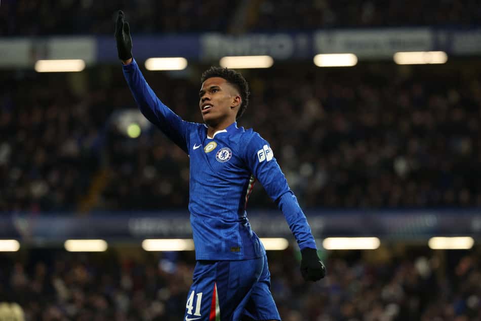Estêvão em ação pelo Chelsea