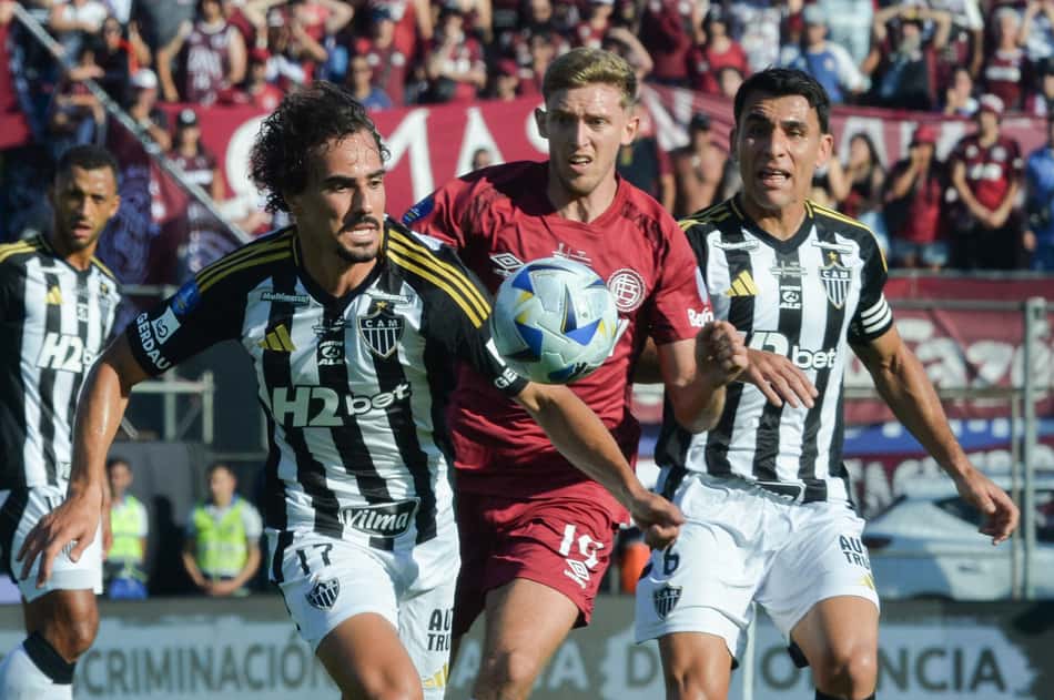 Lanús e Atlético-MG decidem o título da Copa Sul-Americana (Foto: Daniel Duarte/ AFP)