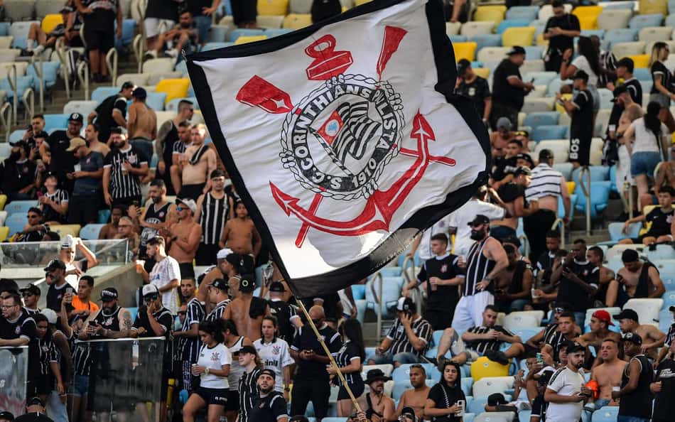 Corinthians se destaca em pesquisa de torcida no Rio de Janeiro; entenda