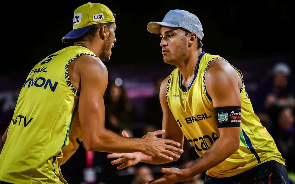 George e Saymon no Mundial de Vôlei de Praia 2025 (Foto: Volleyball World)