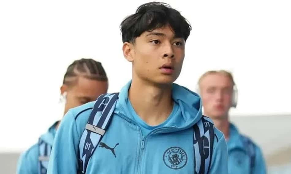 Han Willhoft-King antes de jogo do sub-21 do Manchester City (Foto: Divulgação)