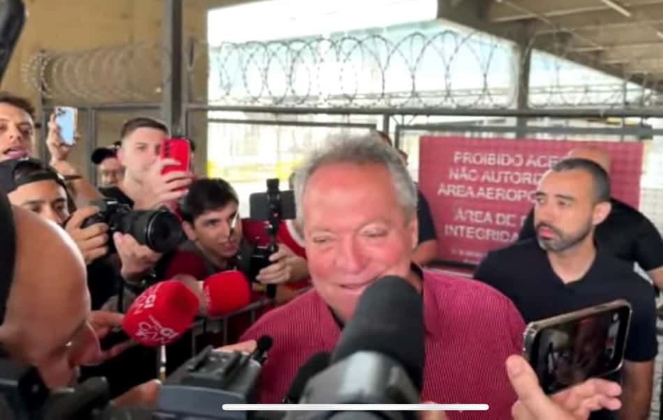 Abel Braga chega a Porto Alegre para assumir o Internacional