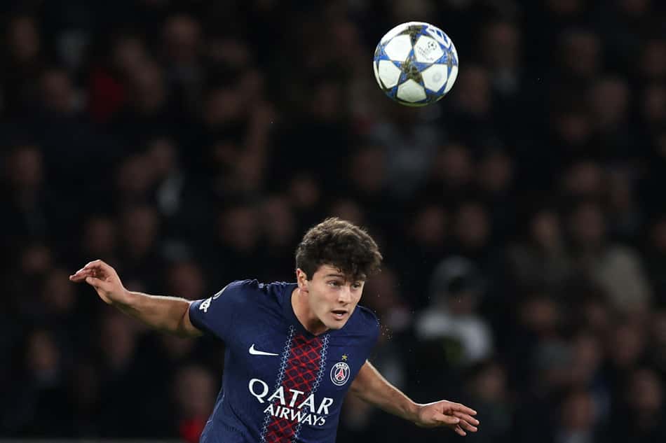 João Neves em ação no duelo contra o Bayern