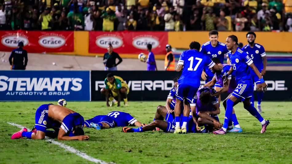 Jogadores de Curaçao celebram classificação para a Copa do Mundo de 2026