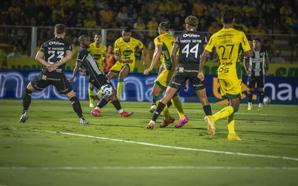 Partida entre Mirassol e Ceará, pelo Brasileirão (Foto: Ze Rafael Photo/UAI Foto/Gazeta Press)