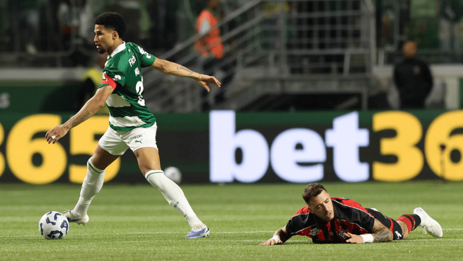 Murilo, zagueiro do Palmeiras